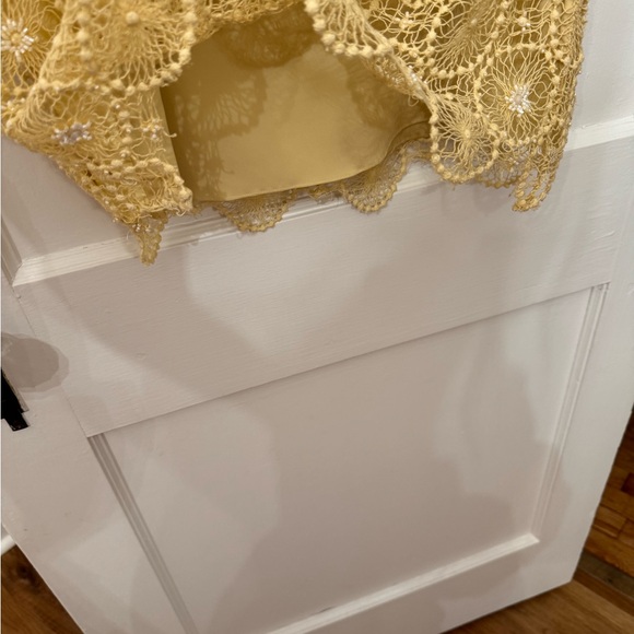 Alice +Olivia yellow sequin crochet sleeveless mini dress small - Picture 6 of 11
